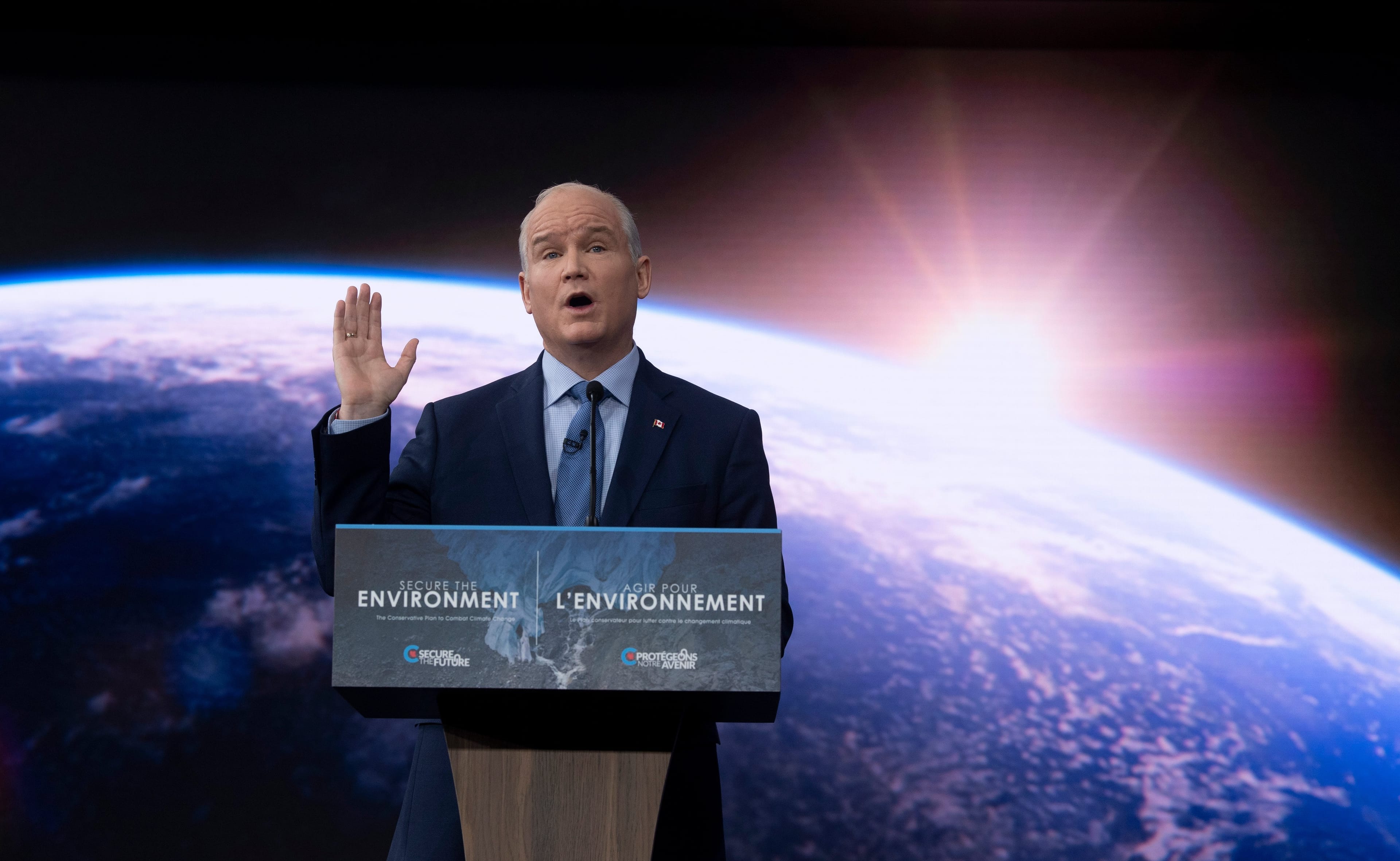 O'Toole speaks about climate change during an announcement in Ottawa on April 15, 2021 (CP/Adrian Wyld)