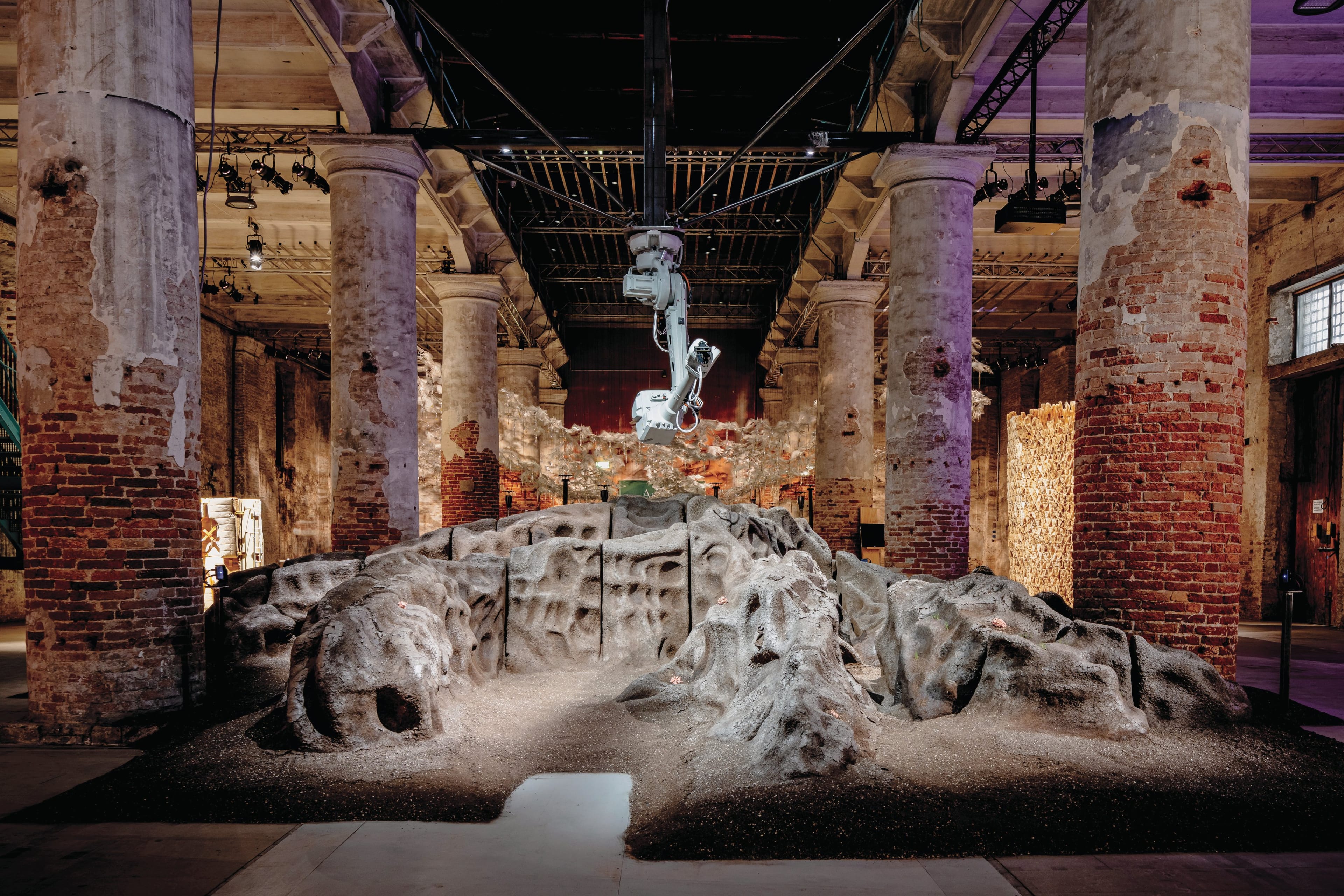 Architectural firm MAEID’s 'Magic Queen, 2020,' an autonomous techno-organic environment of 3D-printed organic material (Andrea Avezzù/Courtesy of La Biennale di Venezia)