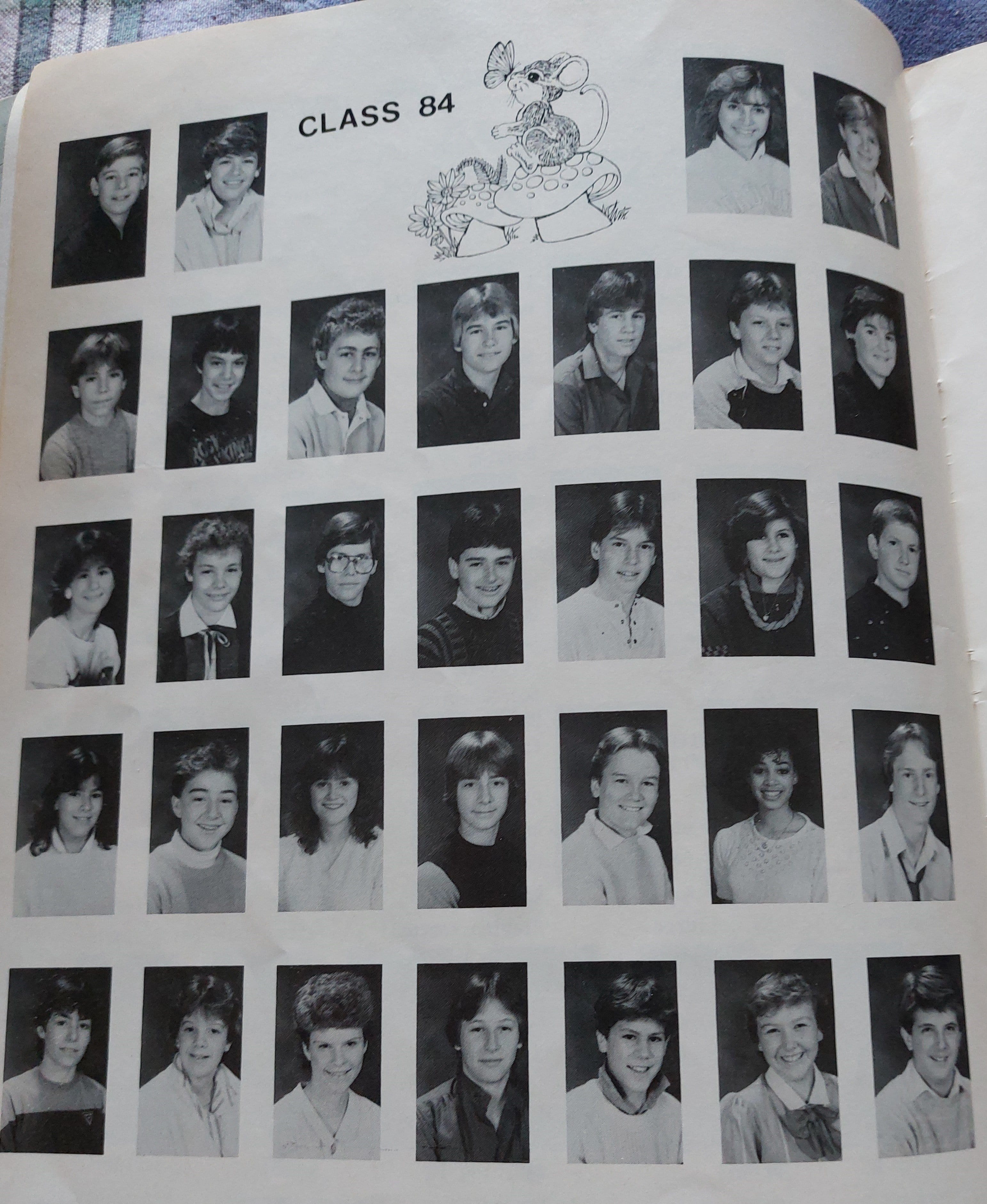 O'Toole (bottom row, third from the right) in his Grade 8 yearbook