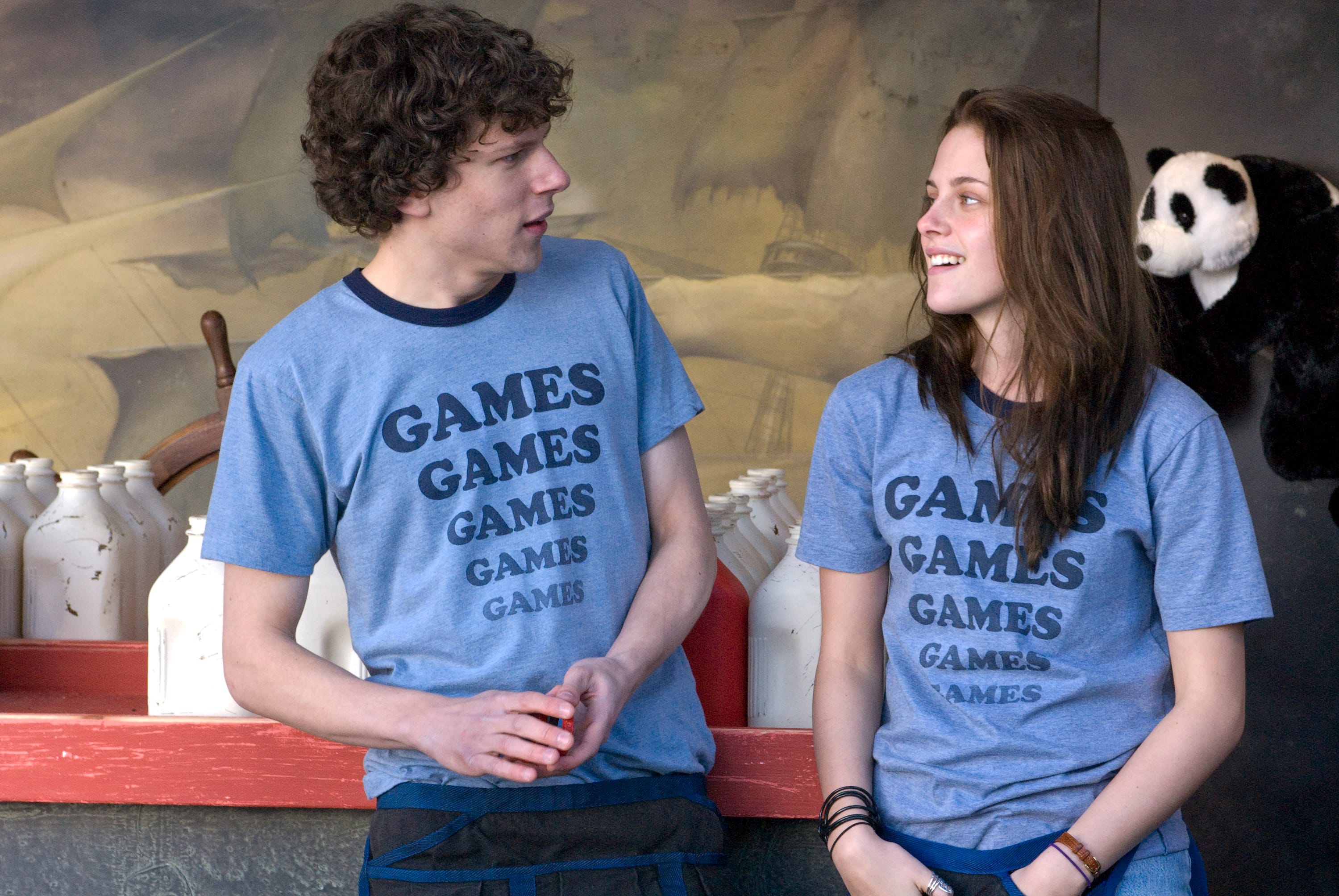 Jesse Eisenberg and Kristen Stewart try their luck at romance in 'Adventureland'