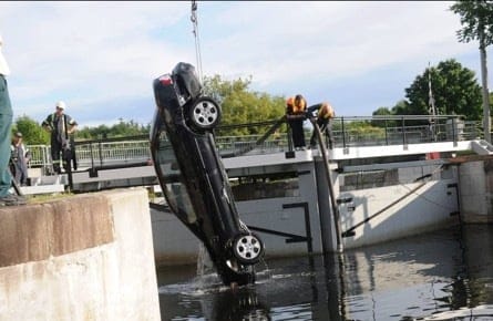 Submerged Car Bodies 20111021