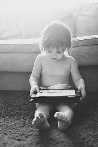 other kid with ipad