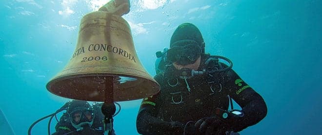 How diving thieves stole Costa Concordia's bell