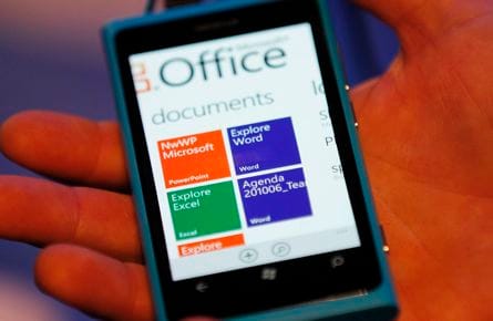 Nokia Lumia 800 rotator