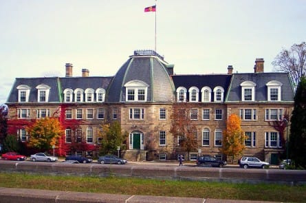 UNB (Blazingluke/Wikimedia Commons)