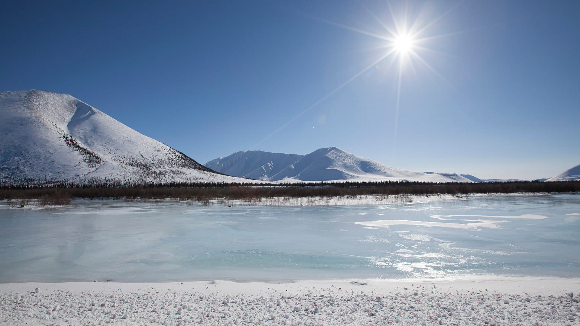 What it feels like to fly an ultralight aircraft over the Yukon River
