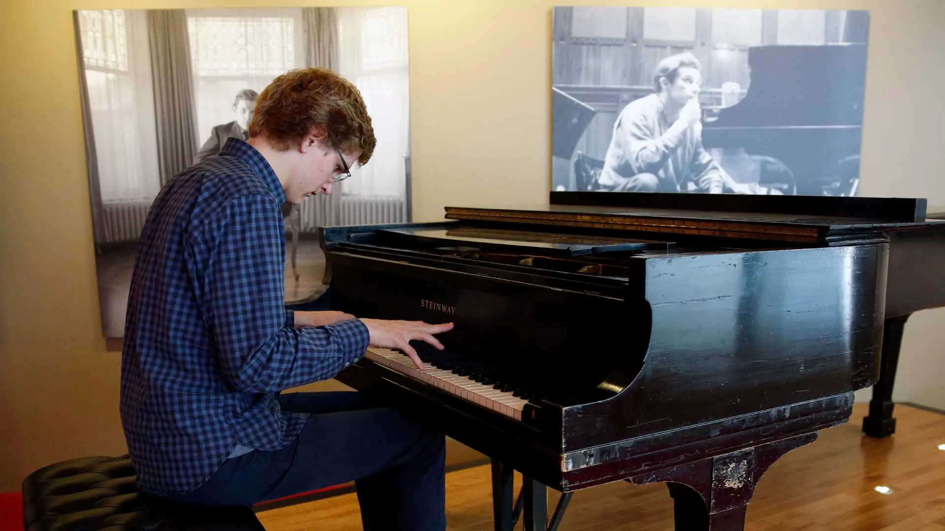13639244001_4315525101001_FINAL-GlenGouldPiano-1920x1080.jpg