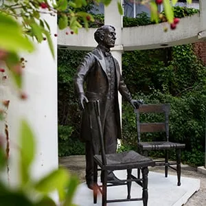 Waterloo, Ontario - 30-06-15 - News - The statue of Prime Minister John A. Macdonald by artist Ruth Abernethy at Wilfrid Laurier University in Waterloo Jun 30, 2015. This is part of a project where statues of all Canadian prime minsters will be displayed around the campus of the university. (Annie Sakkab/Record Staff)