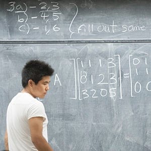 Queen's mathematics and statistics students attend a lab with Professor Peter Taylor at Geoffrey Hall. The lab promotes education based on interaction that is otherwise lost during a lecture setting. (Photograph by Cole Garside)