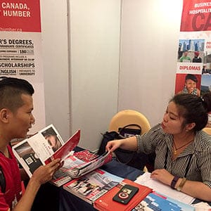 Canadian colleges need Chinese students, but it's not easy to recruit them FB