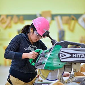 Getting even: Only 14 per cent of skilled-trades apprentices in Canada are female