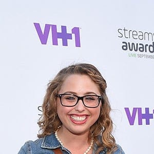 Laci Green on the red carpet