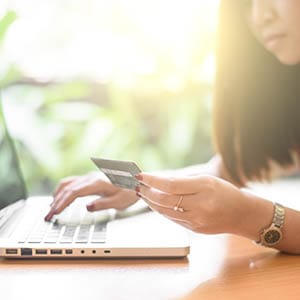 STUDENT CREDIT CARD_FEATURED