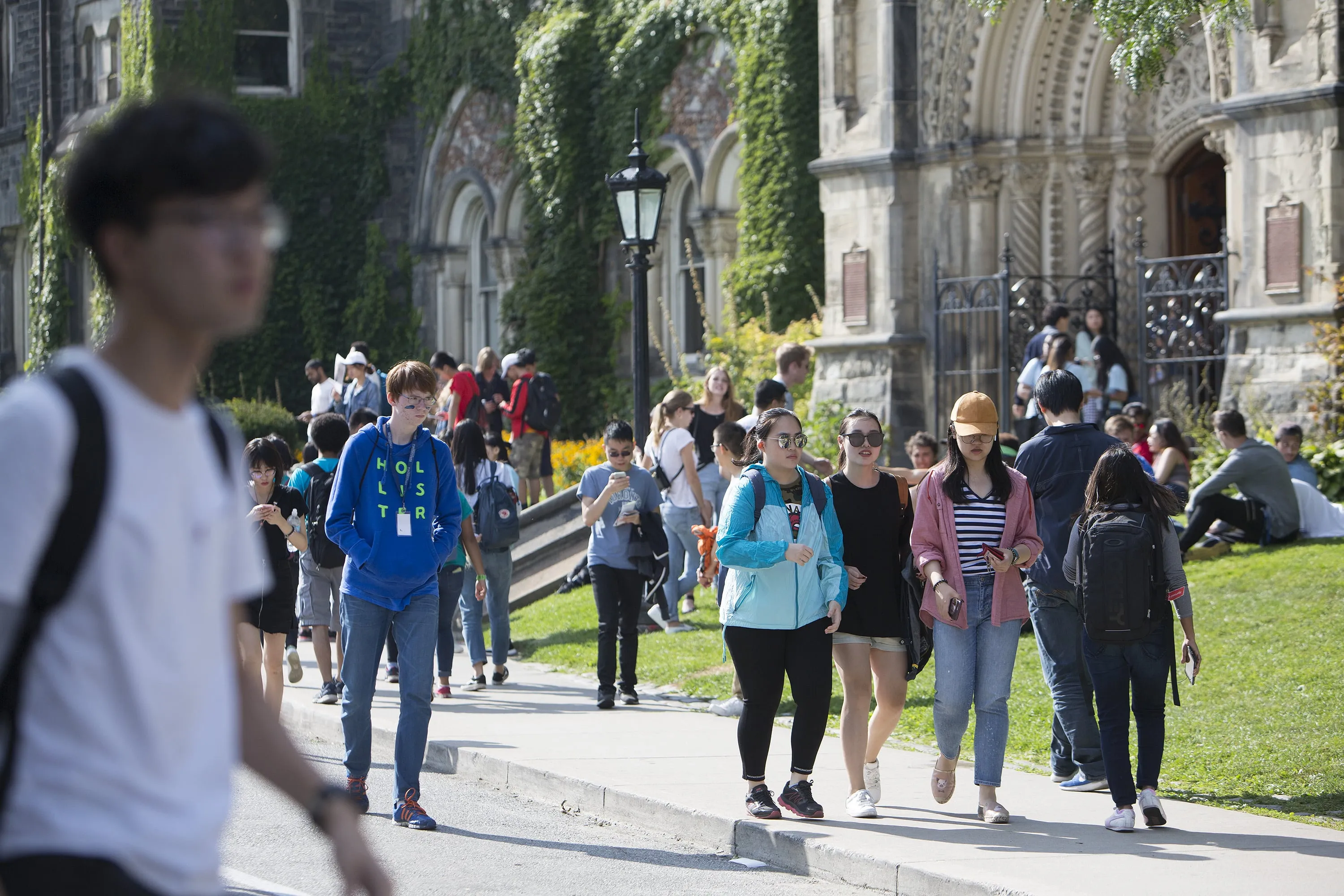 University of Toronto students walk on campus during the first week of the 2017 school year. (Photograph by Della Rollins)