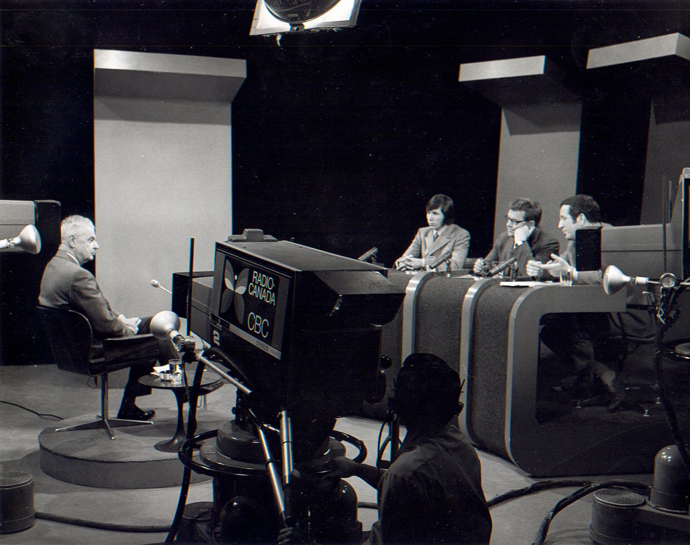 John Robinson, Southam news services chief Charles Lynch, and CBC parliamentary reporter Ron Collister interview former prime minister John Diefenbaker on the CBC show 'Encounter' on June 20, 1970. (Courtesy of John Robinson)