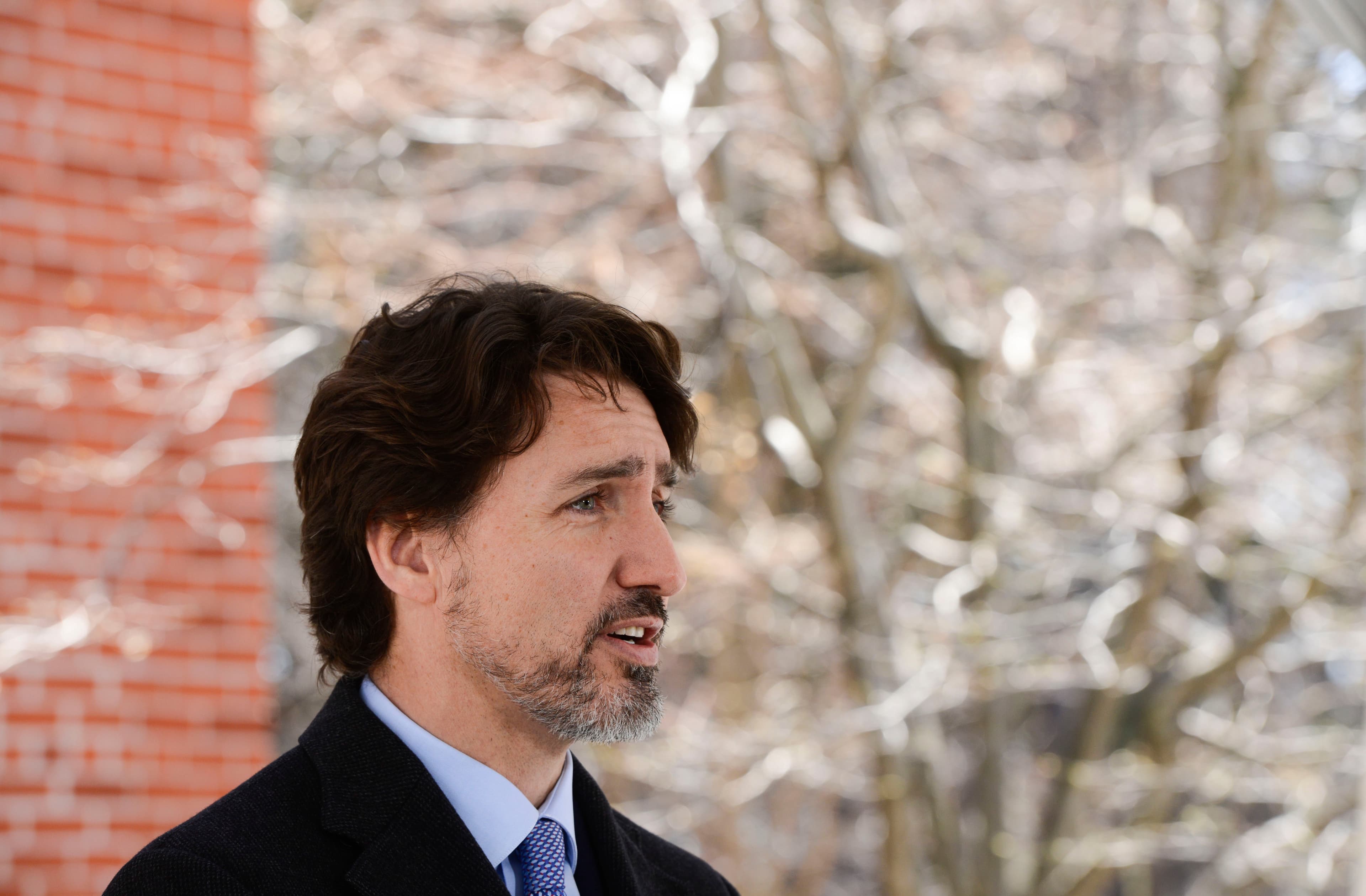Justin Trudeau provides update on Canadian military helicopter crash: Live video