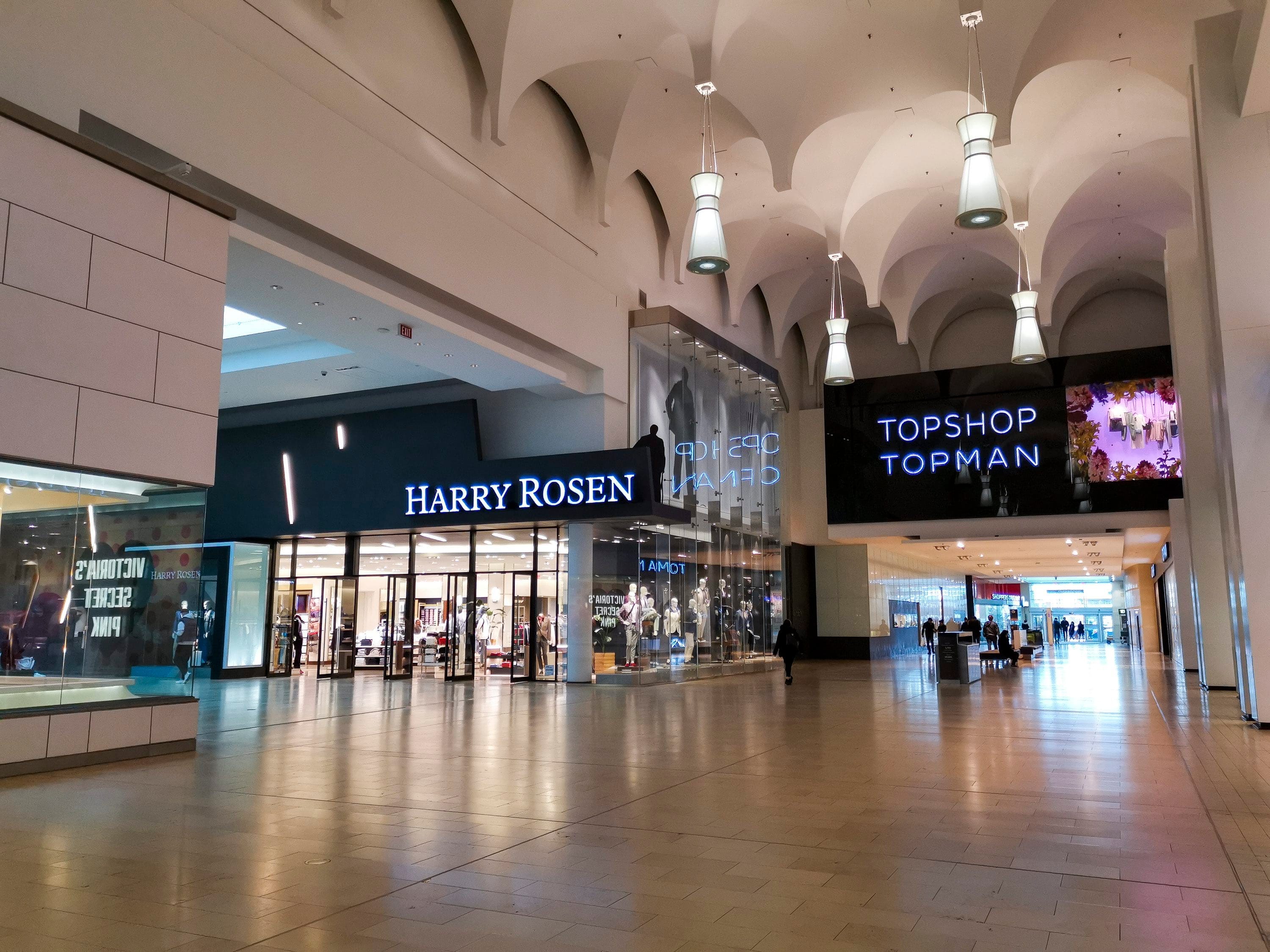 A near empty Yorkdale Mall during lunch hours in Toronto, Ont. on Mar. 13, 2020. (Dominic Chan/CP)