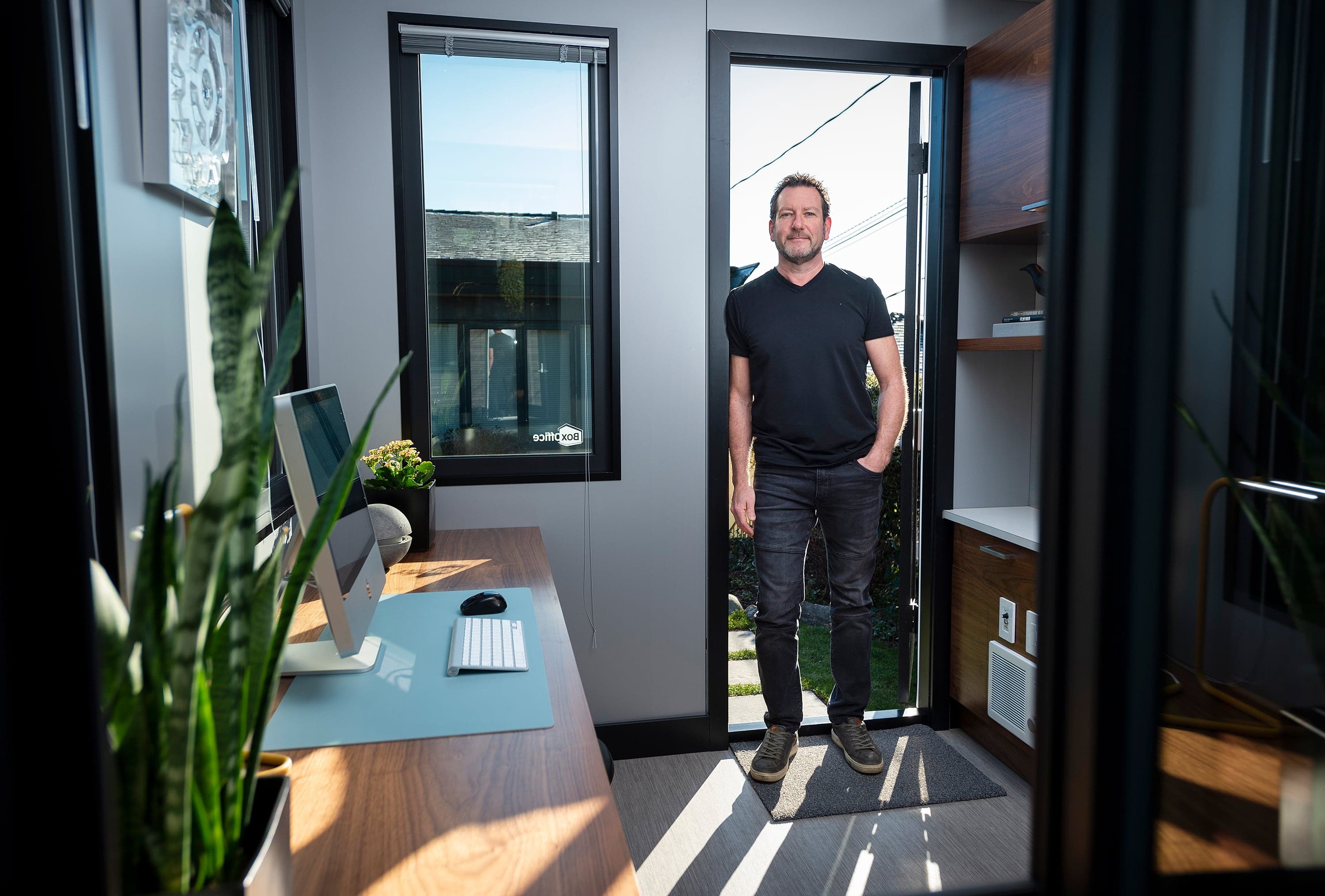 Whitfield designed a prefabricated fully furnished office pod (Jennifer Gauthier)