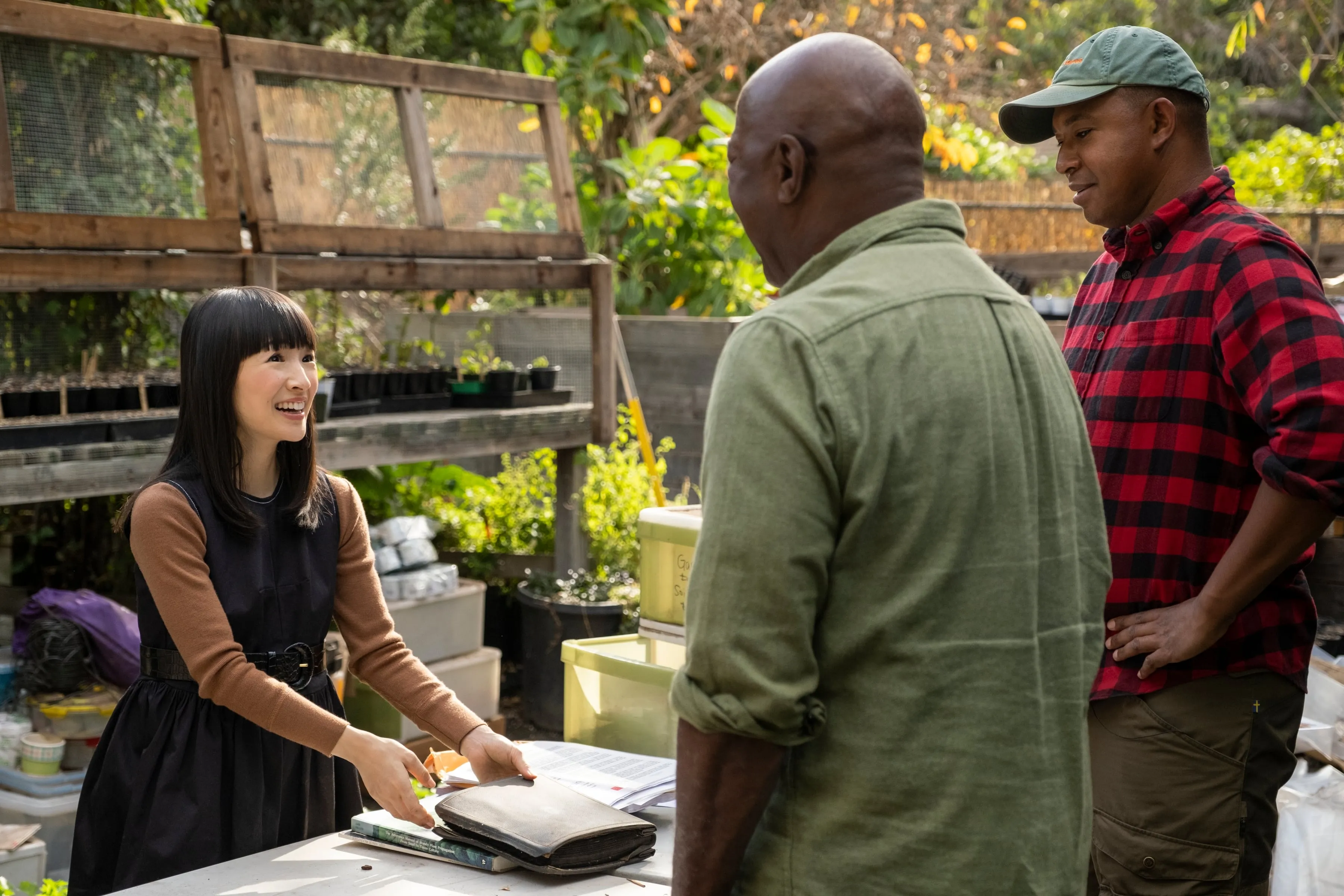 THE JOY EFFECT (L to R) MARIE KONDO in episode 101 of THE JOY EFFECT Cr. ADAM ROSE/NETFLIX © 2021