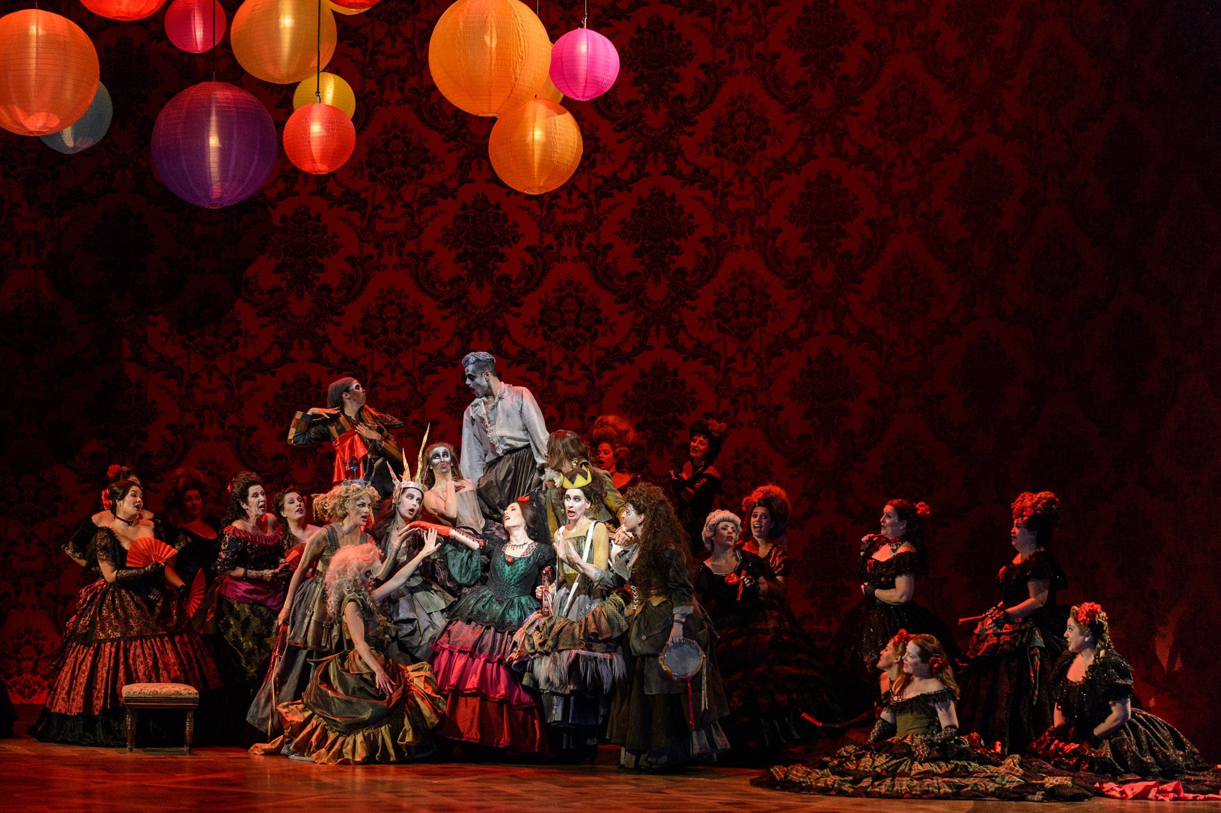 Traviata (Courtesy of Chris Hutcheson/COC)