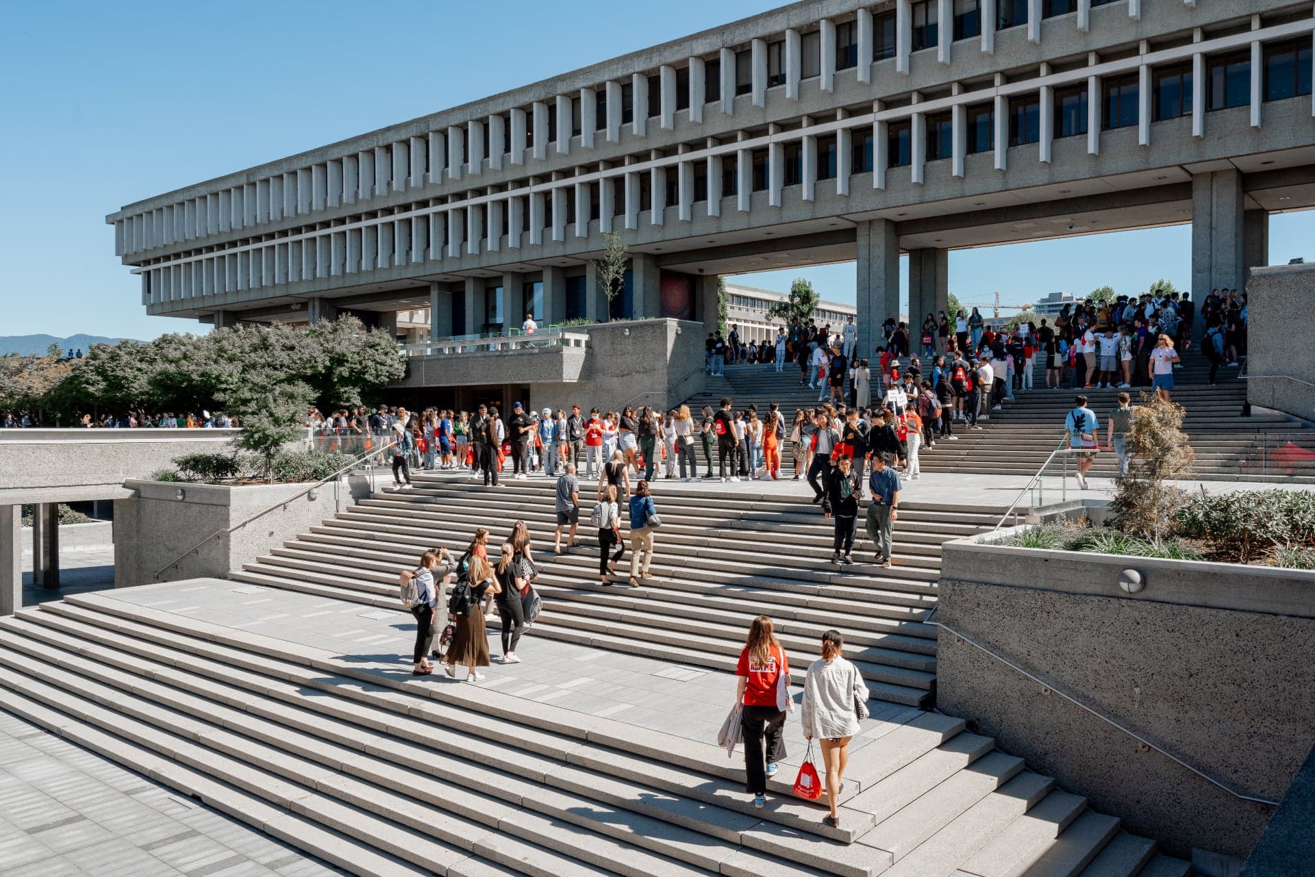 Canada's Best Universities by Library Expenses: Rankings 2023