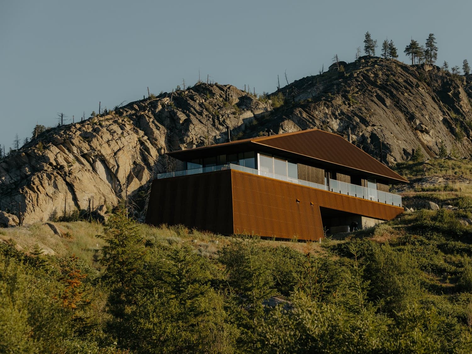 This remote, fire-resistant Okanagan home was modelled after the mountain beetle
