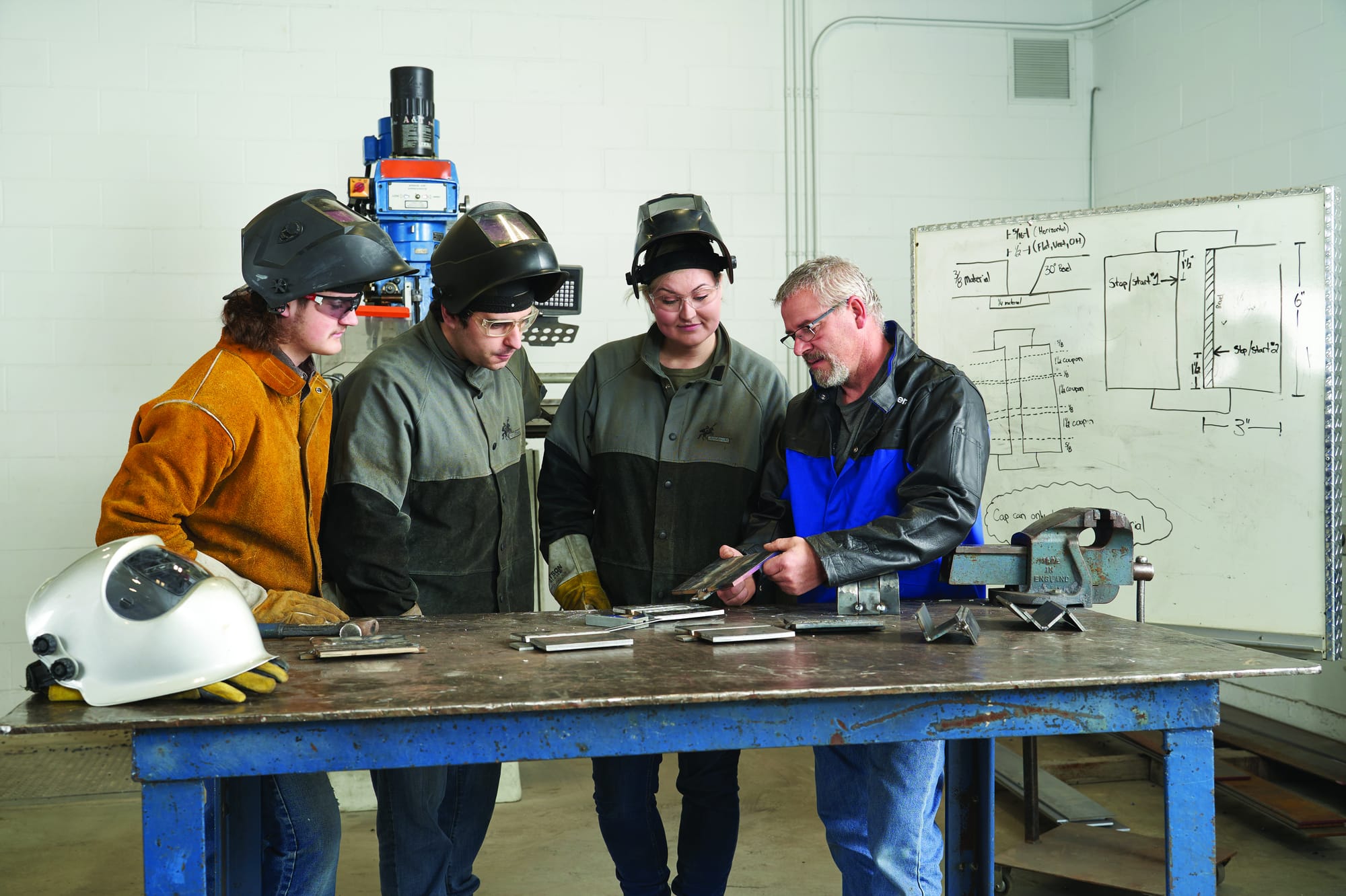 MITT_MACLEANS_COLLEGES_GUIDEBOOK_Manitoba Institute of Trades and Technology 2022October25_dsc01089-edited