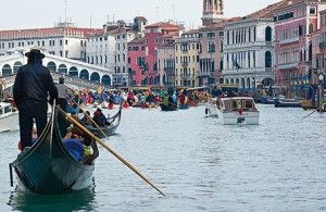 The guzzling gondoliers
