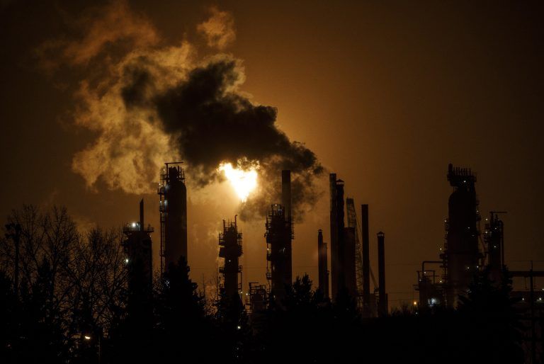 Refinery stacks near Edmonton: Is Alberta's oil industry in jeopardy? (Jason Franson/CP)