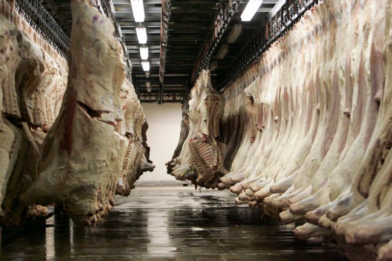 The Cargill meat packing plant in Schuyler, Neb., is seen on July 8, 2008 (CP/AP, Nati Harnik)