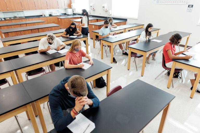 Without the fear of a GPA drop, might students be more adventurous with their studies? (iStock)